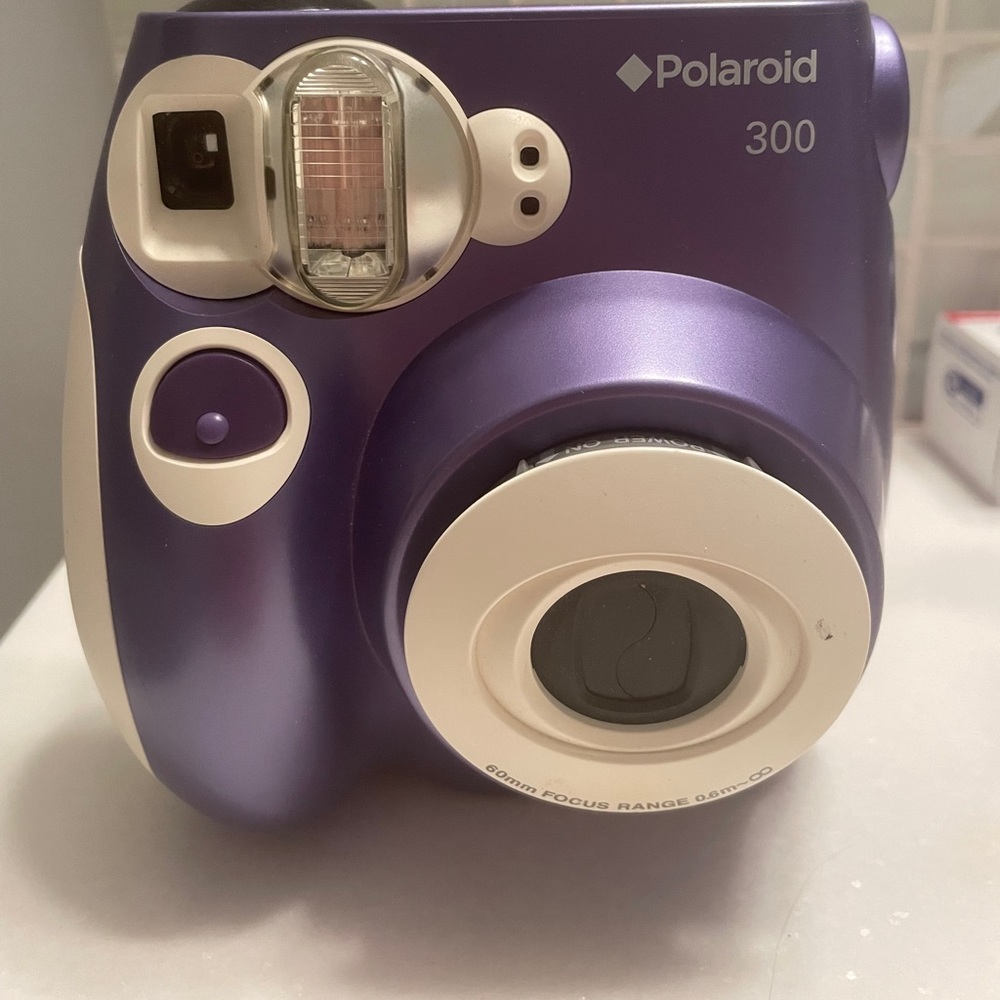 PURPLE POLAROID